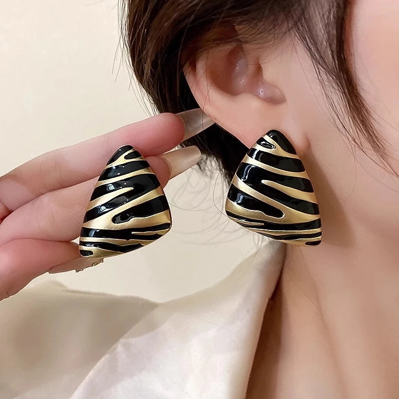 TriLuxe™ Retro Triangle Earrings