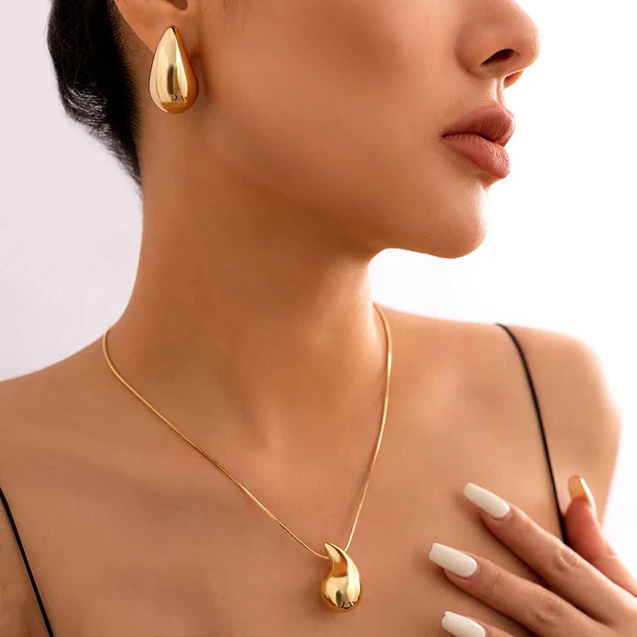 Velora™ Waterdrop Necklace and Earring Set