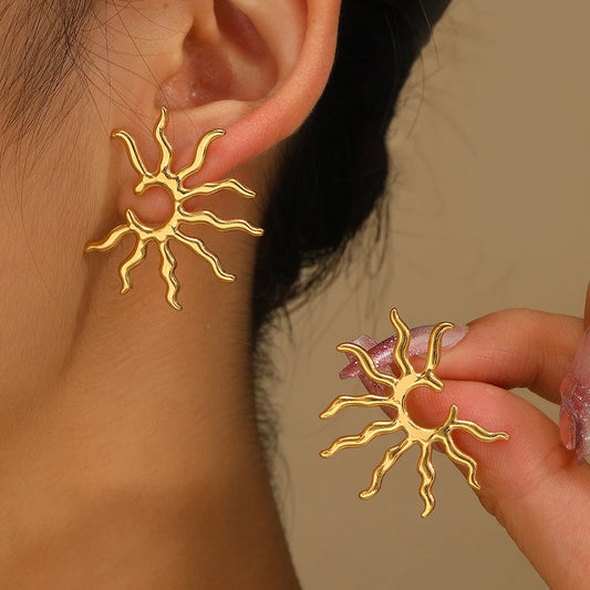 Solara™ Sculpted Sun Earrings